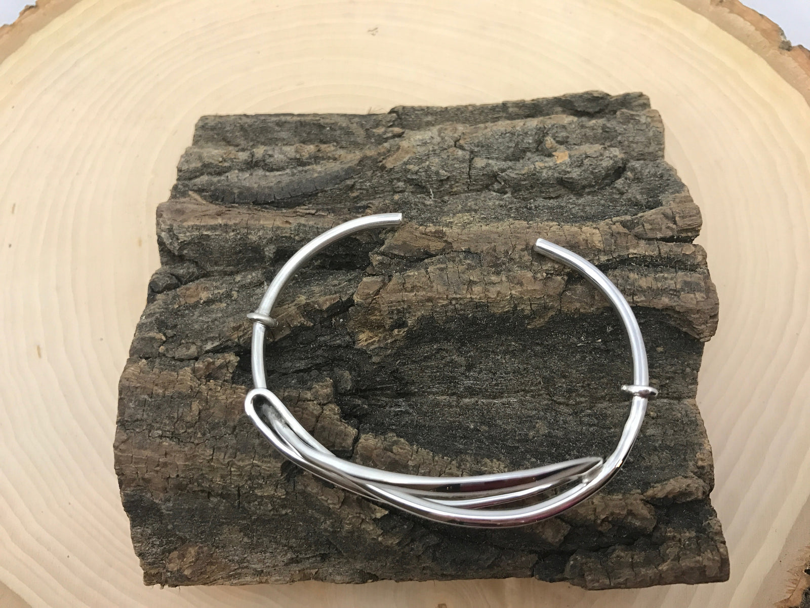 Knot Wire Silver Bracelet