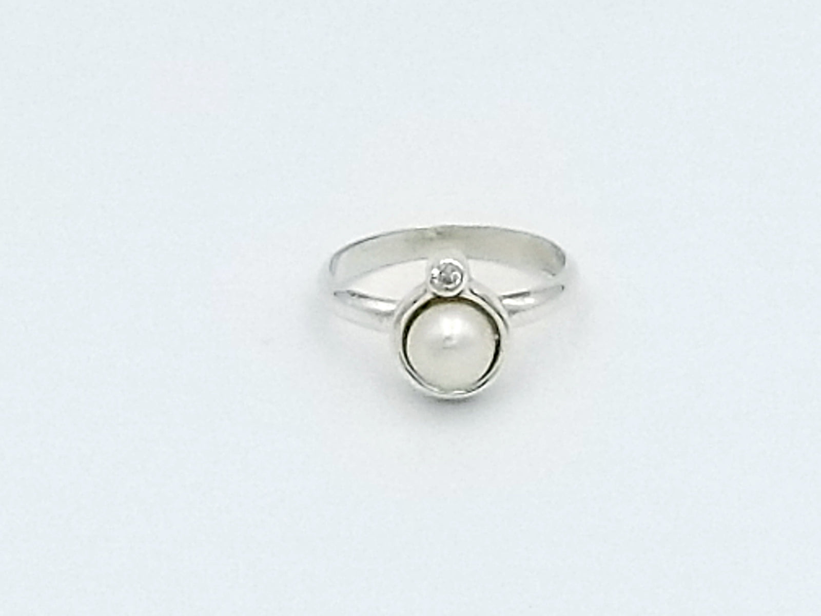 Pearl and Zirconia Ring