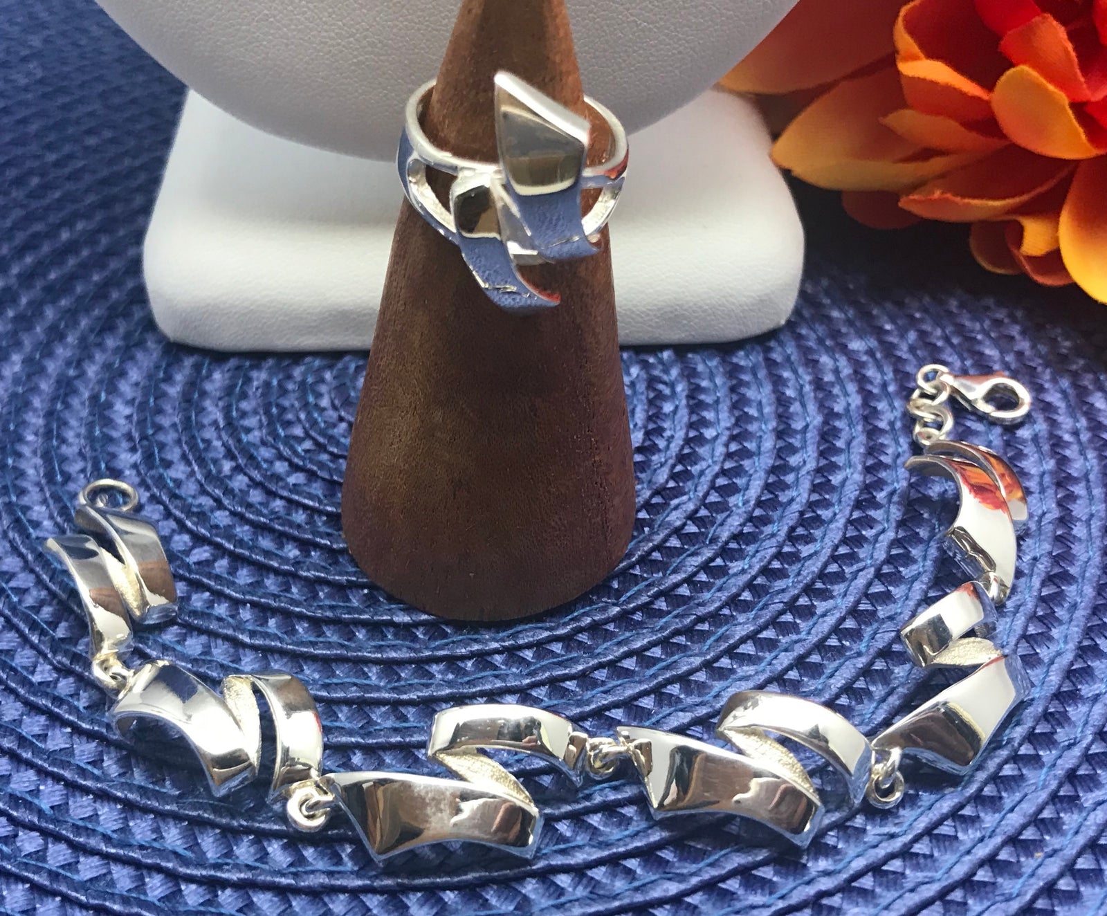 Ribbon Shaped Silver Bracelet