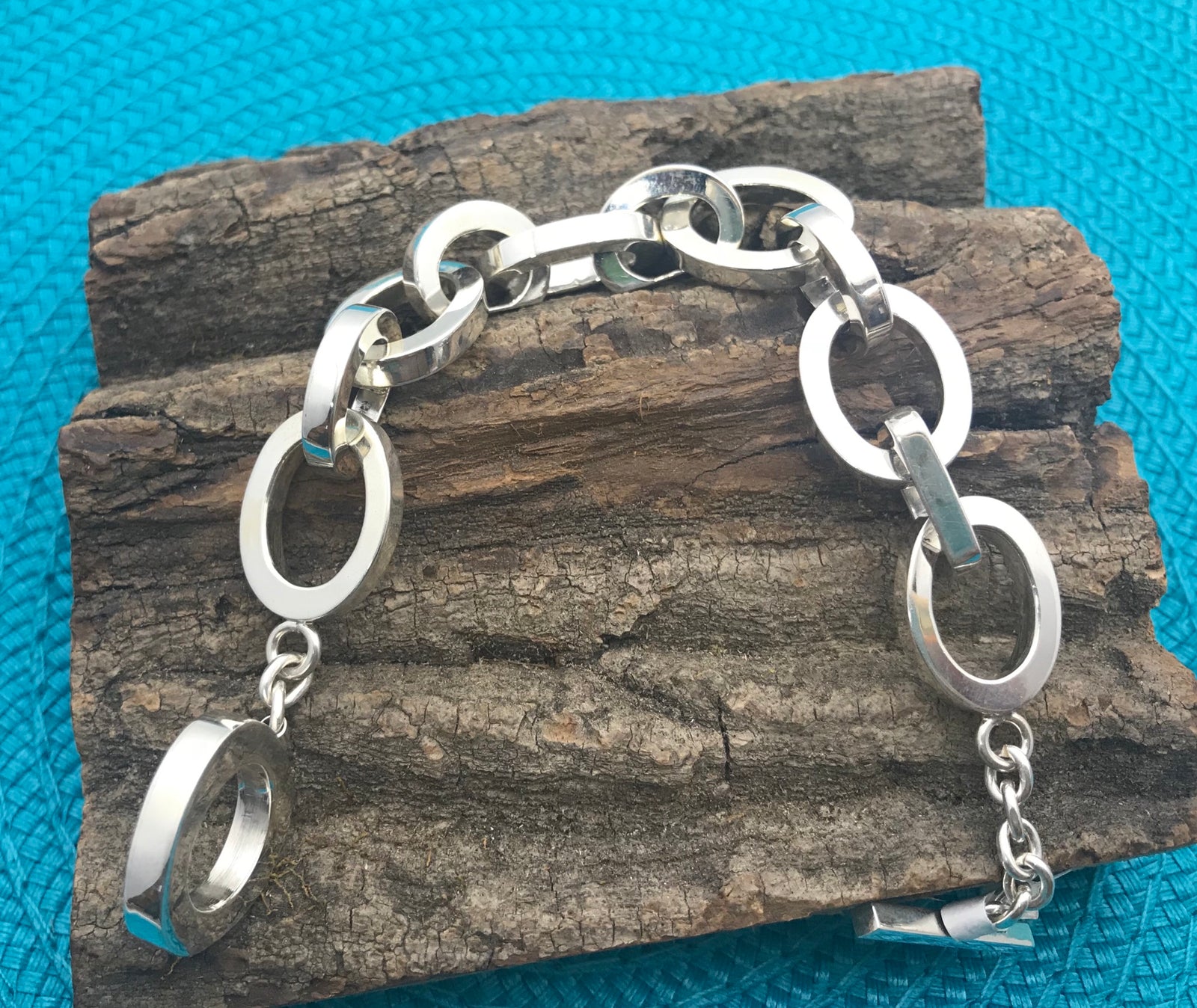 Slender Glacious Silver Bracelet