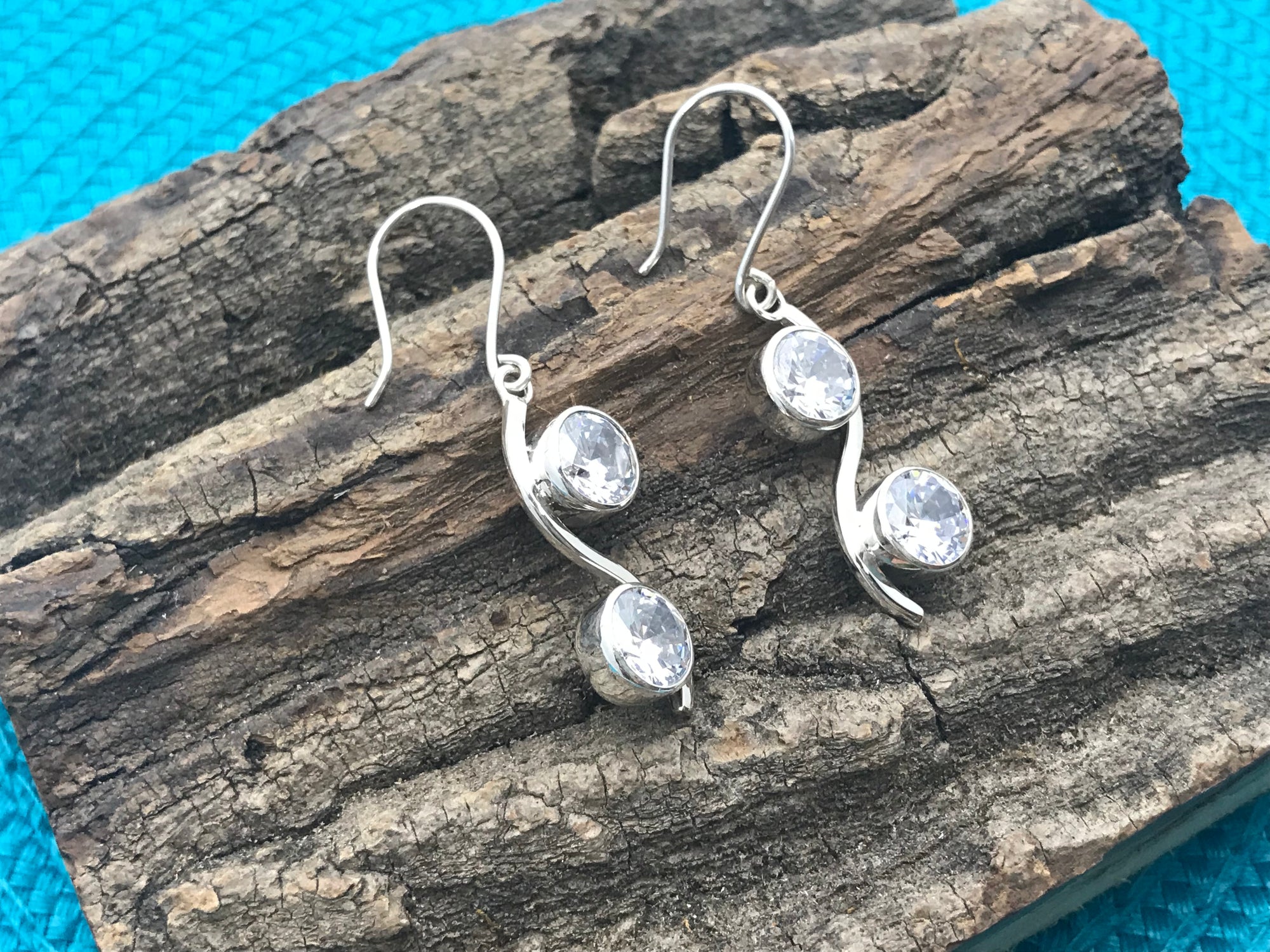 Zirconia Wave Silver Earrings