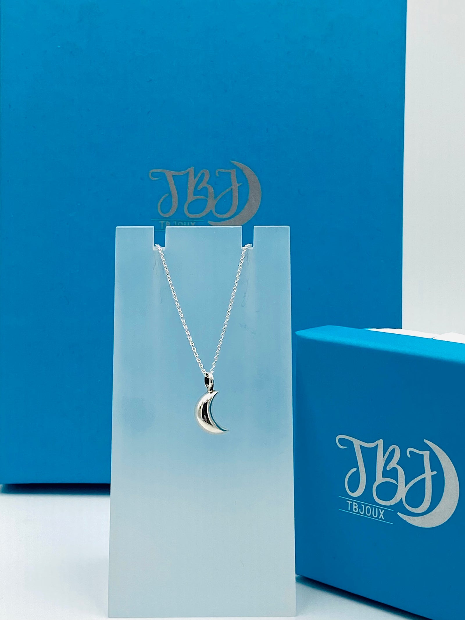 Minimalist Moon  Pendant