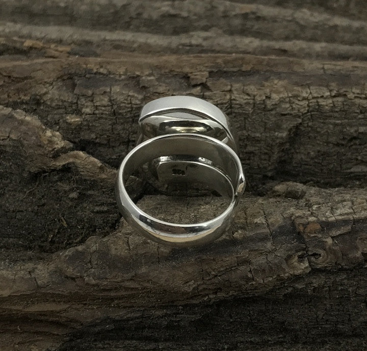 Swirl Round Ring
