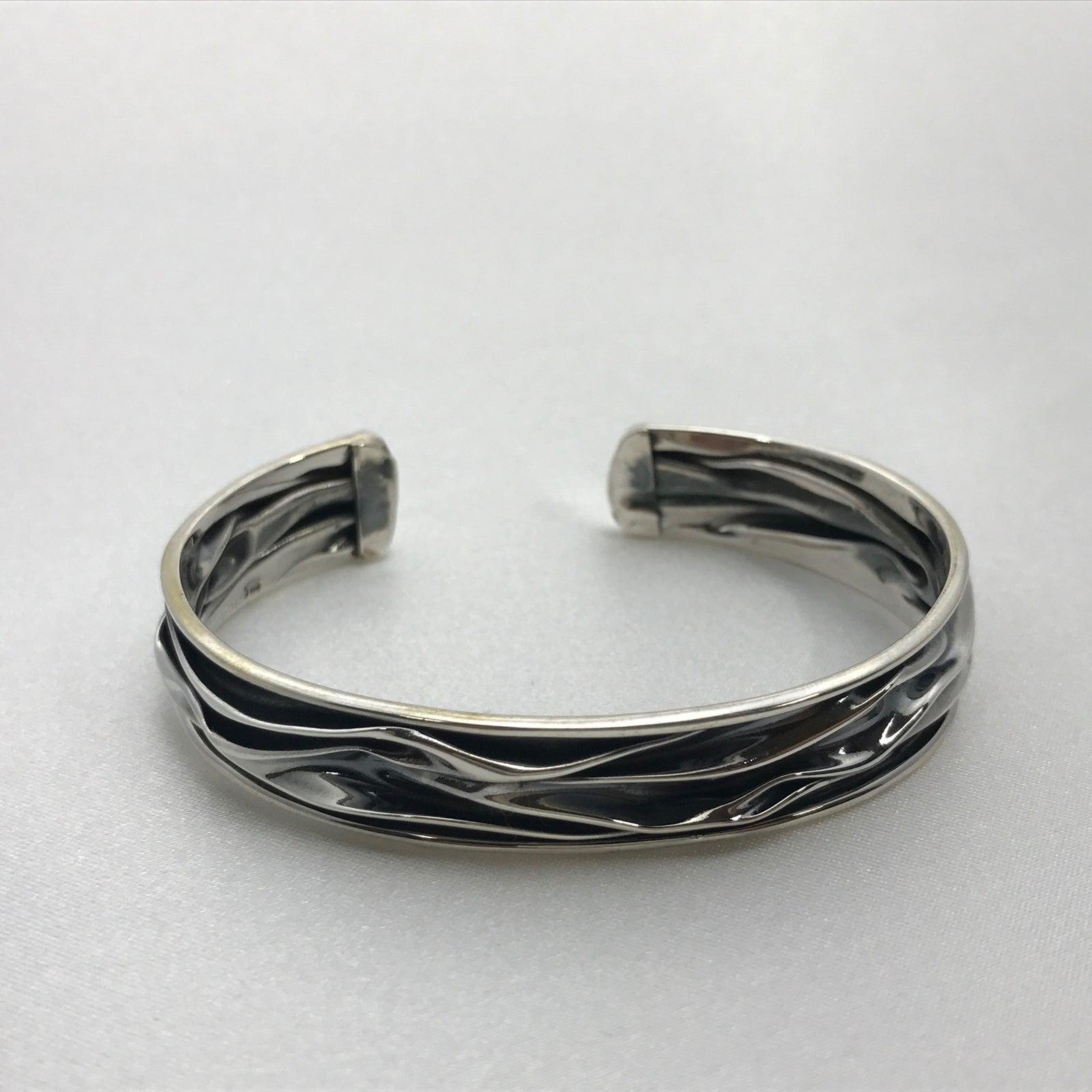 Wrinkled Cuff Dark Silver Cuff