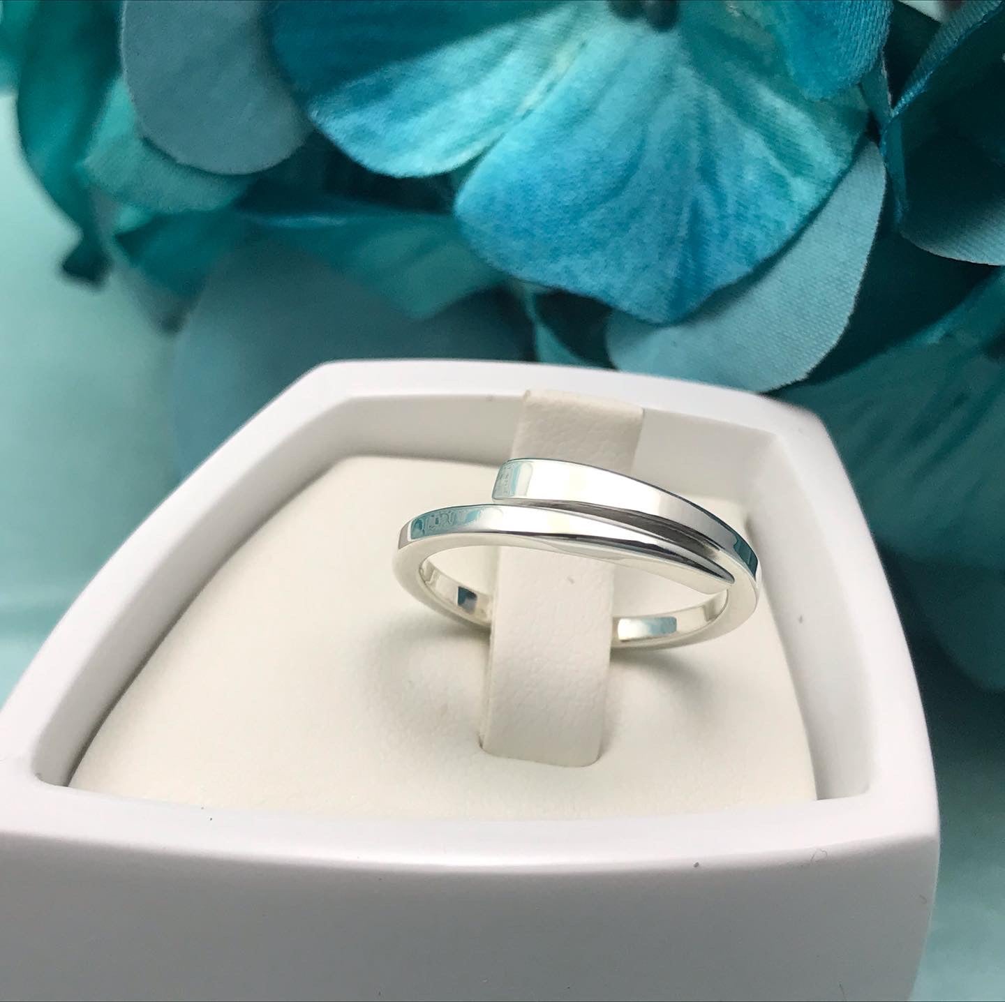 Light Modern Ring