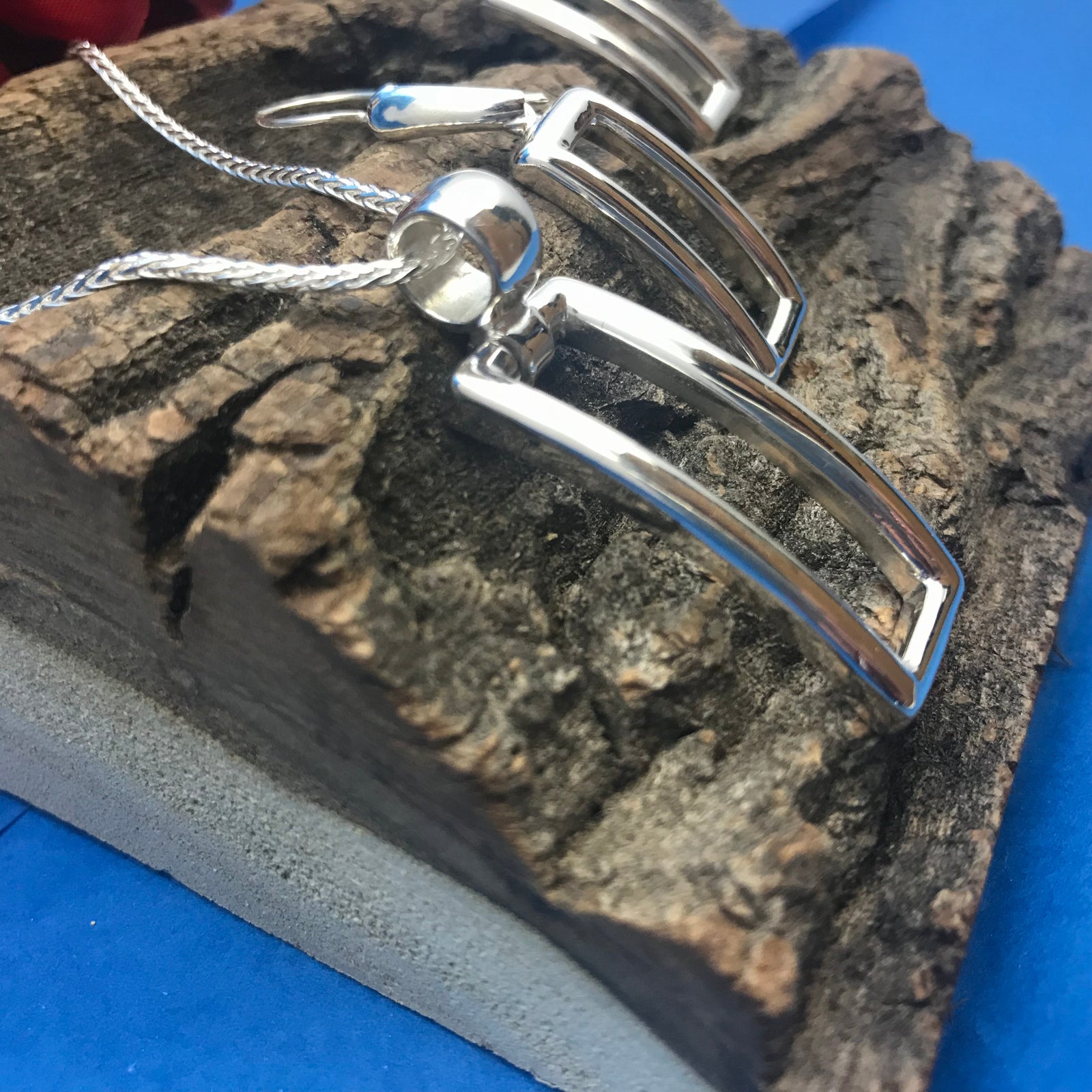 Squared Silver Necklace and Earrings Set