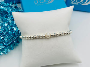 Heart and Pearl Elastic Silver Bracelet