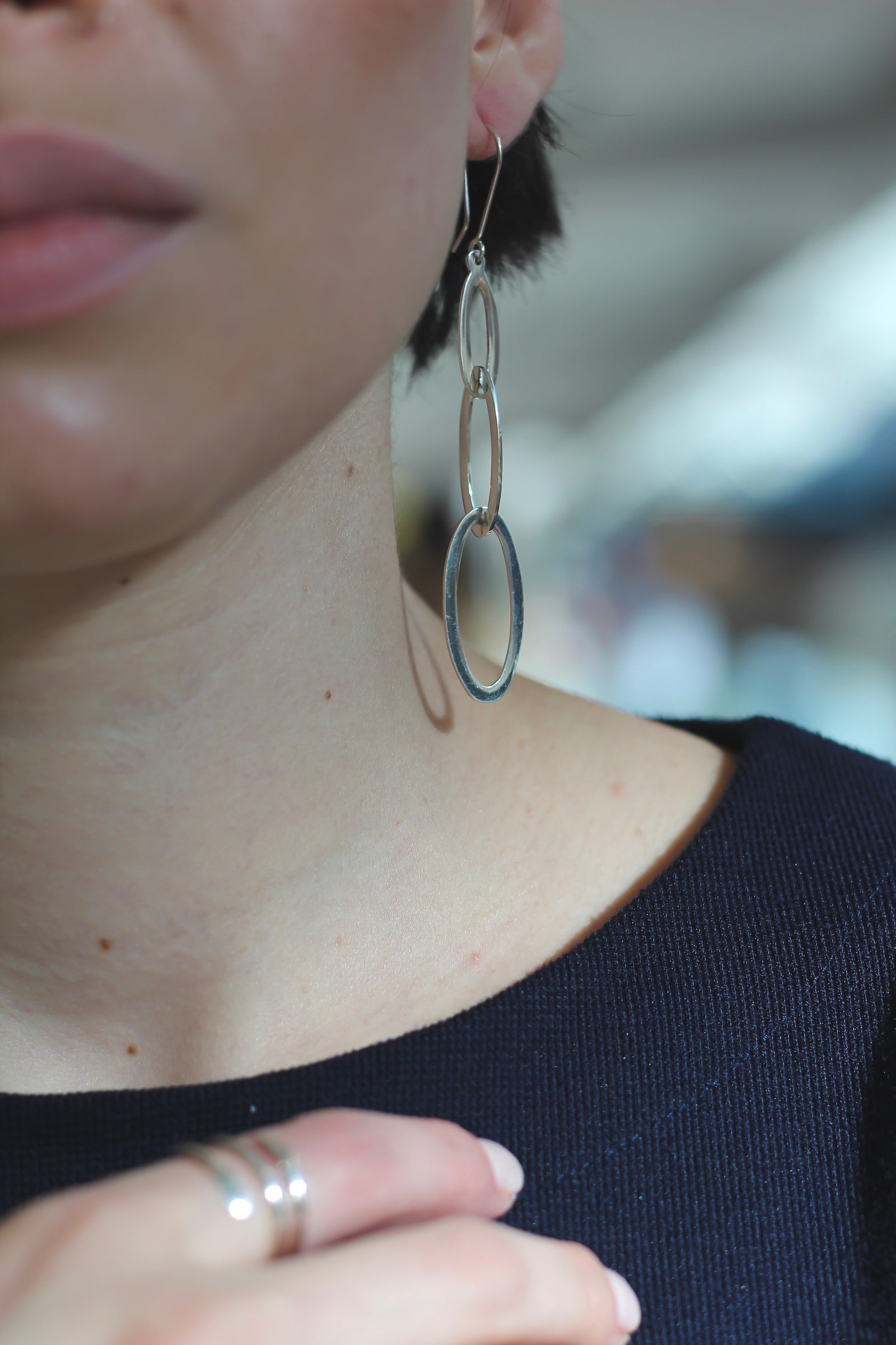 Oval Staggered Chain Silver Earrings