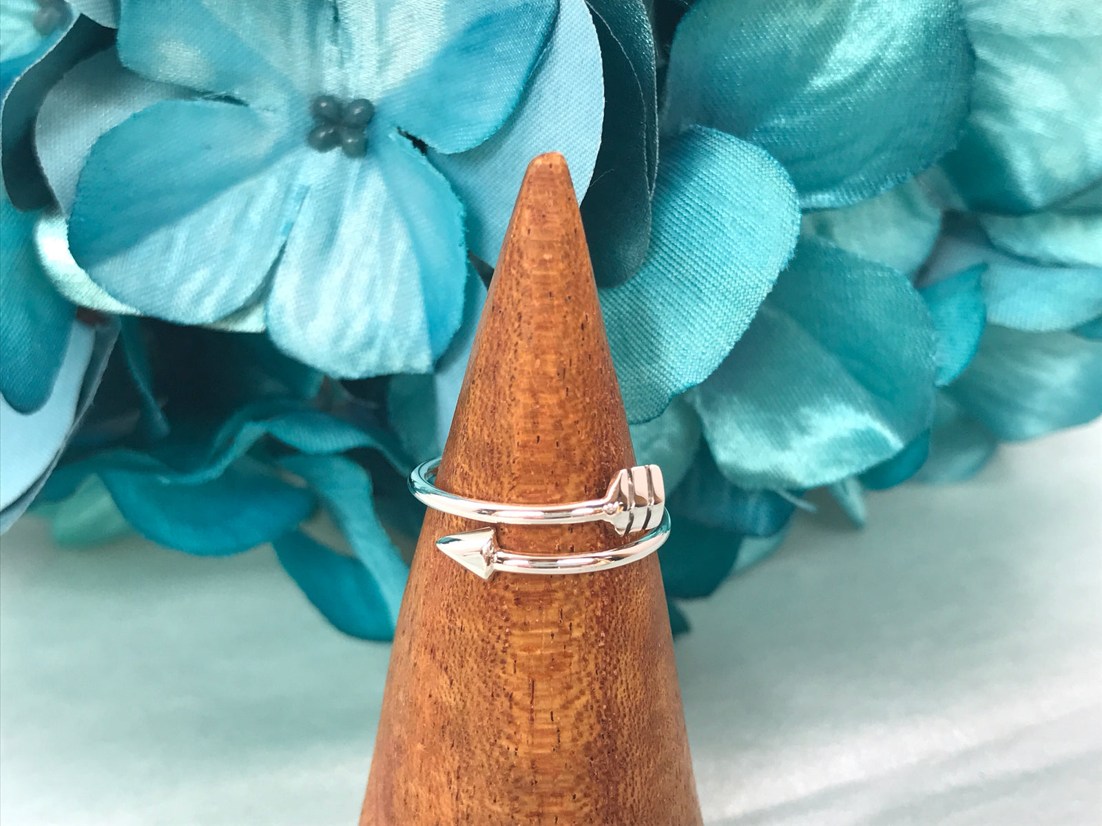 Classic Arrow Ring