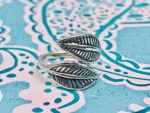 Twin Leaves Ring